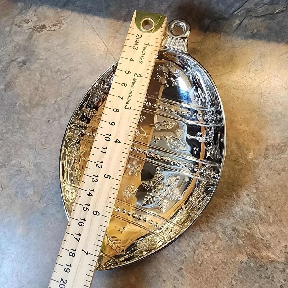 International Silver Co Ornament Dish 11